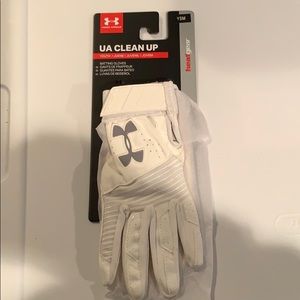 NEW Under Armour UA Clean Up Youth Batting Gloves